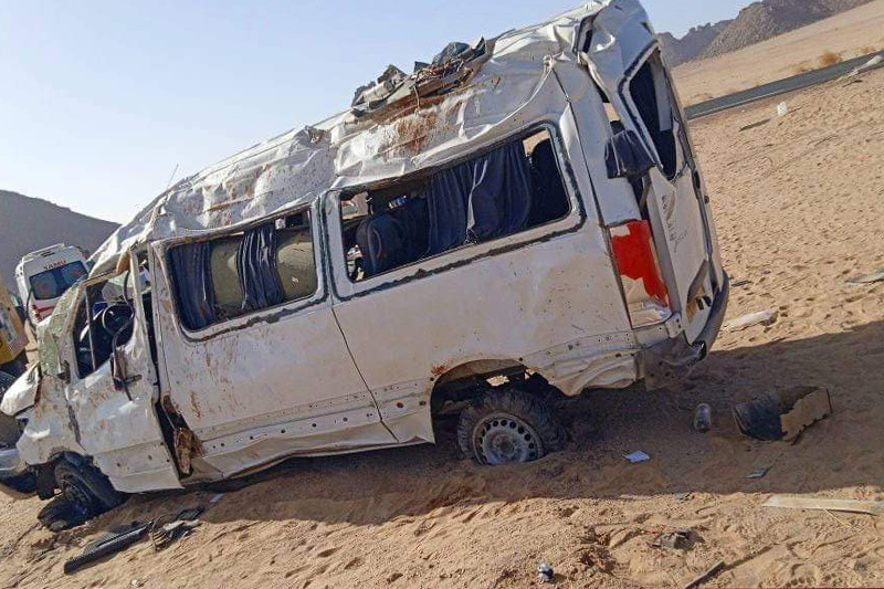 مصرع تسعة أشخاص في حادث انقلاب حافلة لنقل المسافرين جنوب الجزائر
