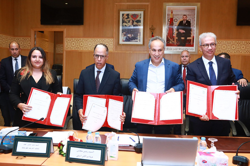  توقيع اتفاقية إطار بين جهة مراكش ومجموعة المكتب الشريف للفوسفاط