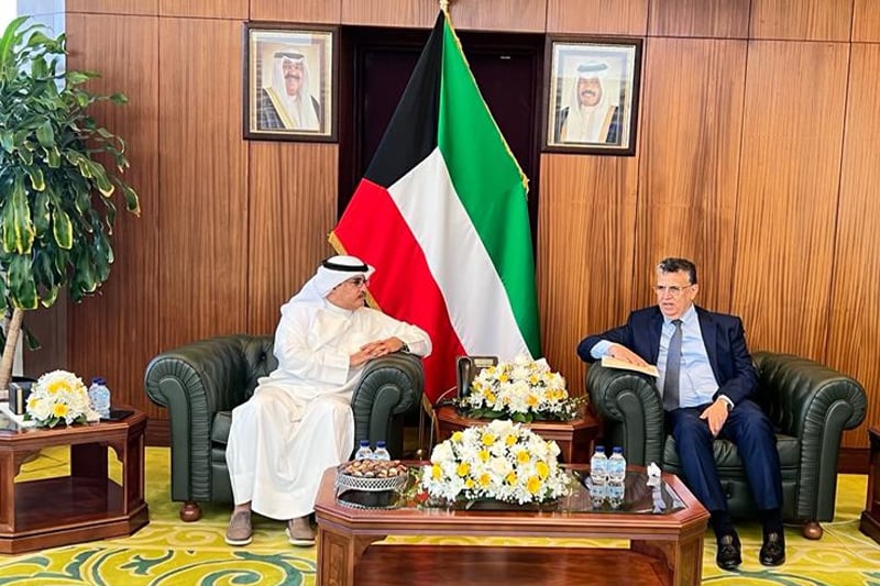  السيد عبد اللطيف وهبي يتباحث مع وزير العدل الكويتي