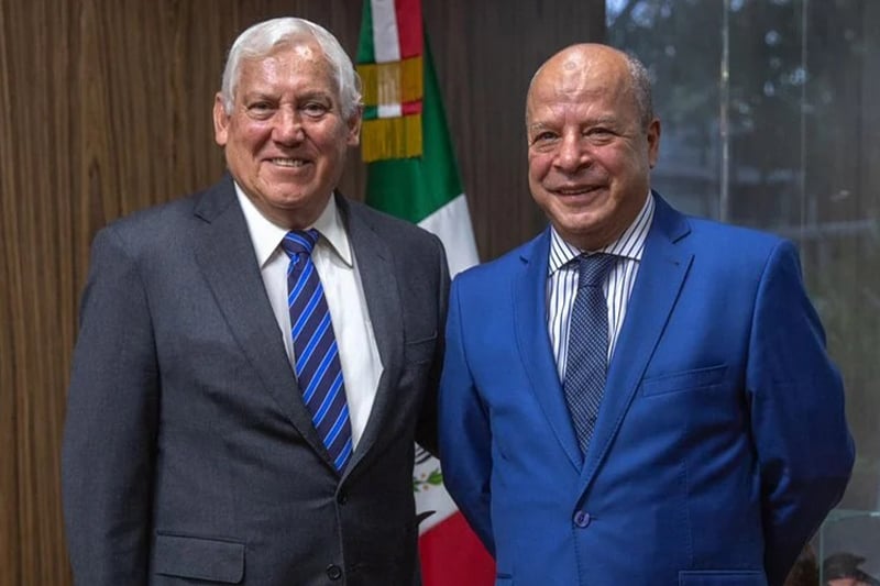  سفير المغرب بالمكسيك يتباحث مع وزير الفلاحة والتنمية القروية المكسيكي