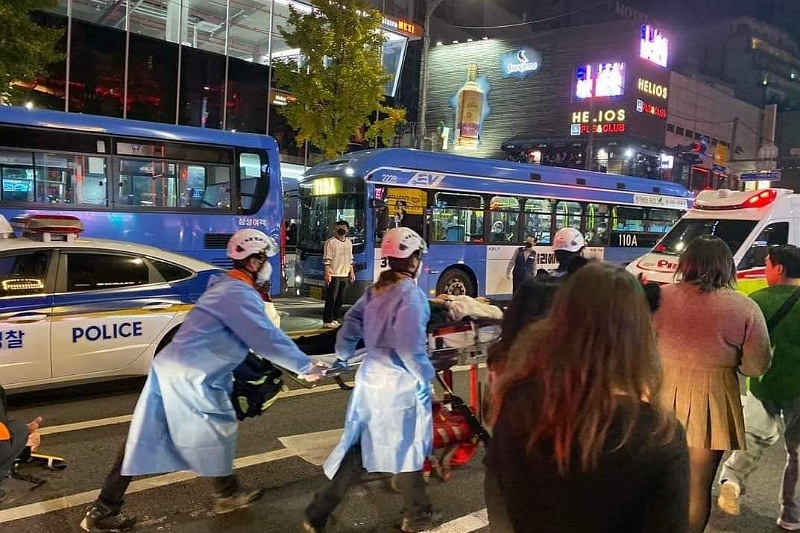 كوريا الجنوبية… مصرع أزيد من 150 شخصا جراء التدافع خلال