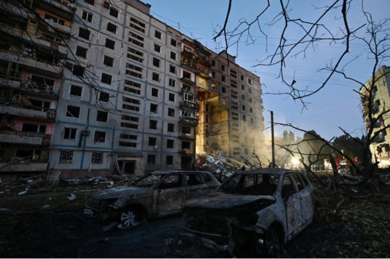  القصف الروسي على مدينة زابوريجيا الأوكرانية يخلف 17 قتيلا على الأقل
