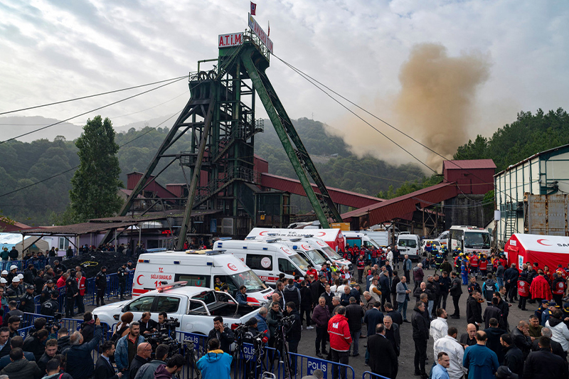  تركيا : مصرع 40 شخصاً وإصابة آخرين إثر انفجار منجم فحم بمنطقة أماسرا