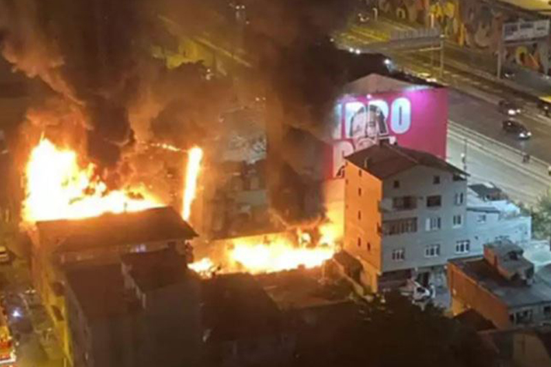  تركيا : مصرع 3 أشخاص في انفجار مبنى باسطنبول