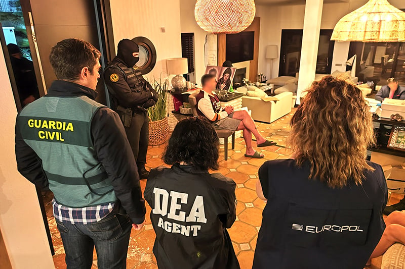 تفكيك شبكة أوروبية لتهريب المخدرات يسقط بمغربي متورط في قضايا
