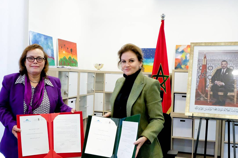 الأميرة للا زينب تترأس حفلا لتوقيع اتفاقية إطار للشراكة بين العصبة المغربية لحماية الطفولة ووزارة التضامن