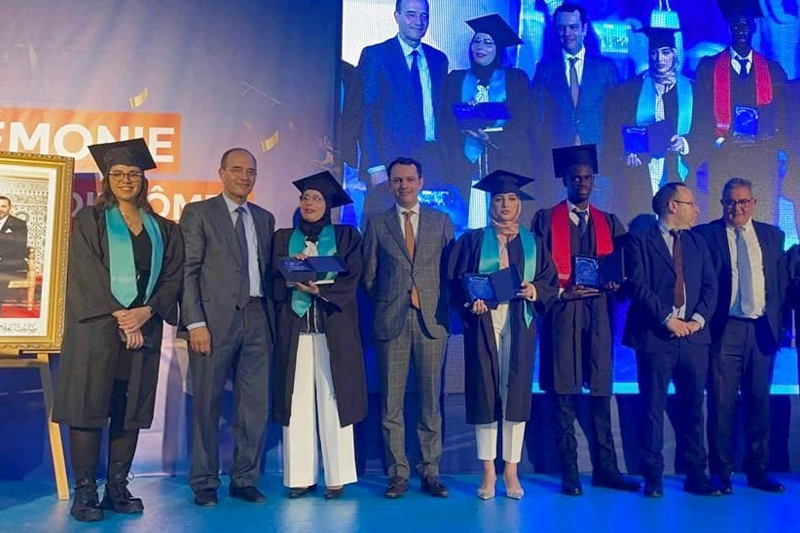  الدار البيضاء : السيد يونس السكوري يشرف على تسليم الشهادات والجوائز لخريجي جامعة مونديابوليس