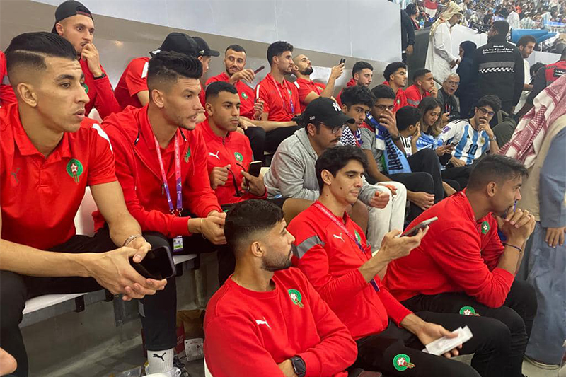 بعثة المنتخب المغربي تتابع مباراة نهائي كأس العالم قطر 2022