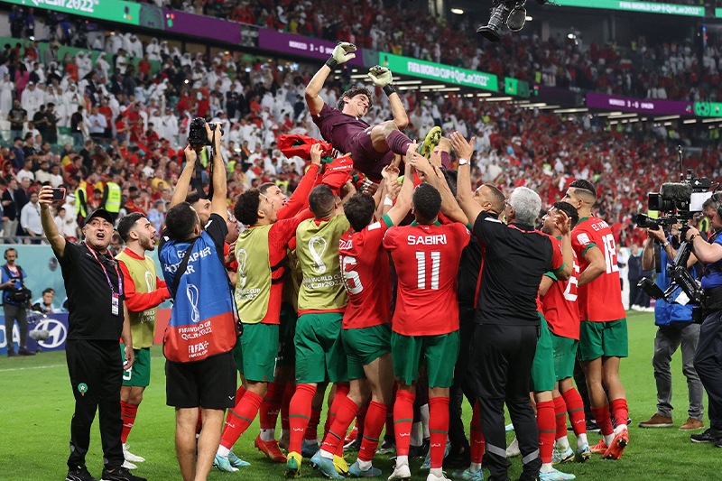  الصحافة الفرنسية تنوه بالمستوى الذي قدمه المنتخب المغربي في ثمن نهائي كأس العالم