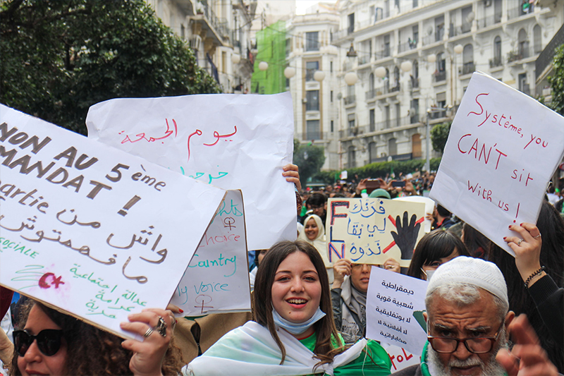  صحيفة بلغارية تسلط الضوء على انتهاكات الحريات في الجزائر