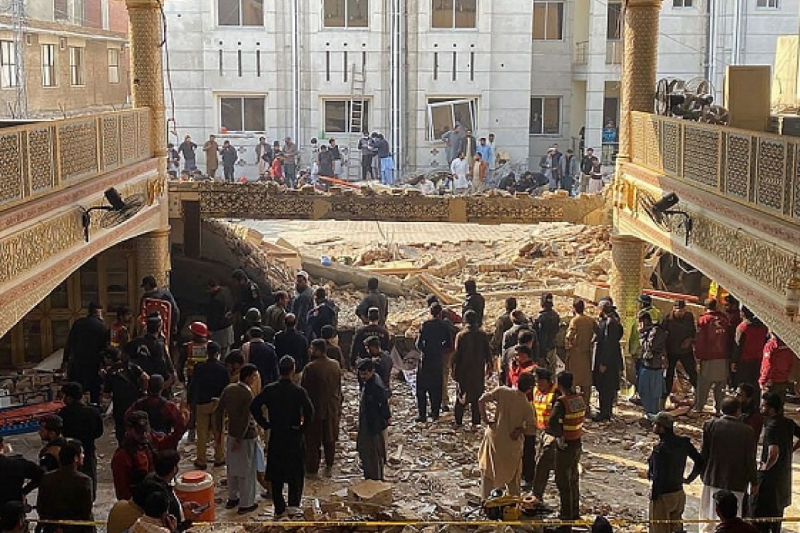  باكستان : ارتفاع حصيلة ضحايا انفجار مسجد إلى 36 قتيلاً