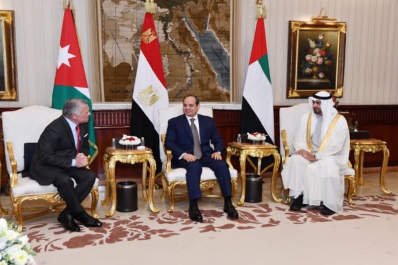 أبوظبي تحتضن لقاء تشاورياً بين قادة دول الخليج ومصر والأردن