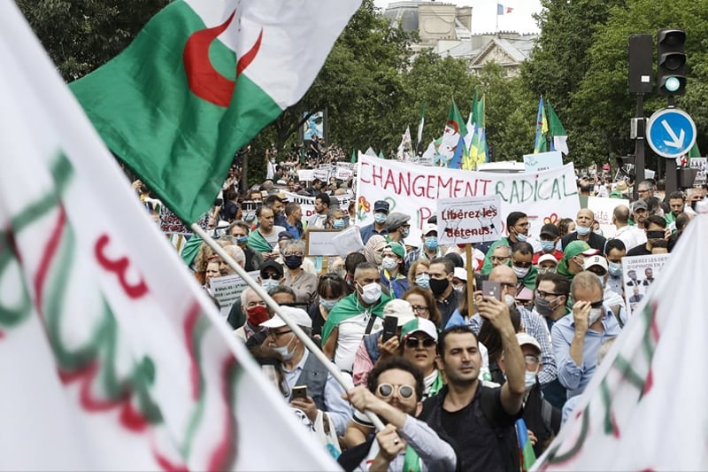  سفير فرنسي سابق : الجزائر الجديدة في طريقها نحو الانهيار