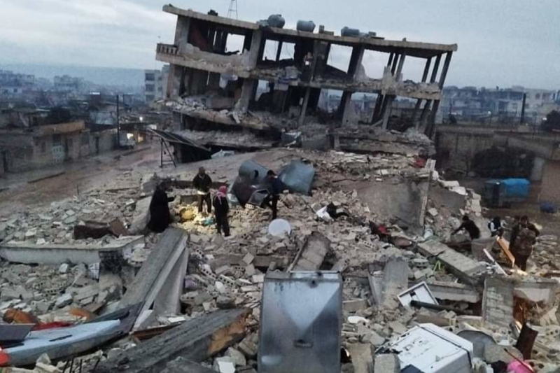 سوريا .. ارتفاع حصيلة ضحايا الزلزال إلى 812 قتيلا ومئات