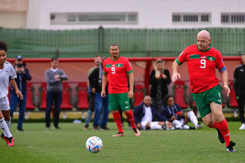 انفانتينو و لقجع يشاركان في المباراة الاستعراضية بين نجوم المغرب ونجوم العالم