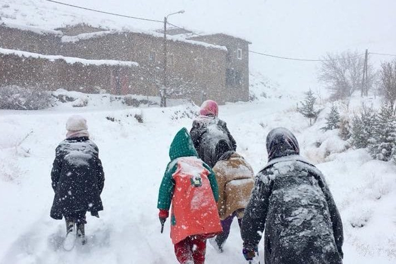  إقليم ورزازات.. توقيف الدراسة بسبب التساقطات الثلجية