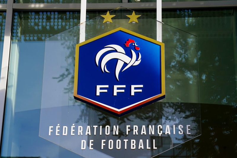  الإتحاد الفرنسي يرفض إيقاف المباريات لإفطار اللاعبين المسلمين خلال رمضان