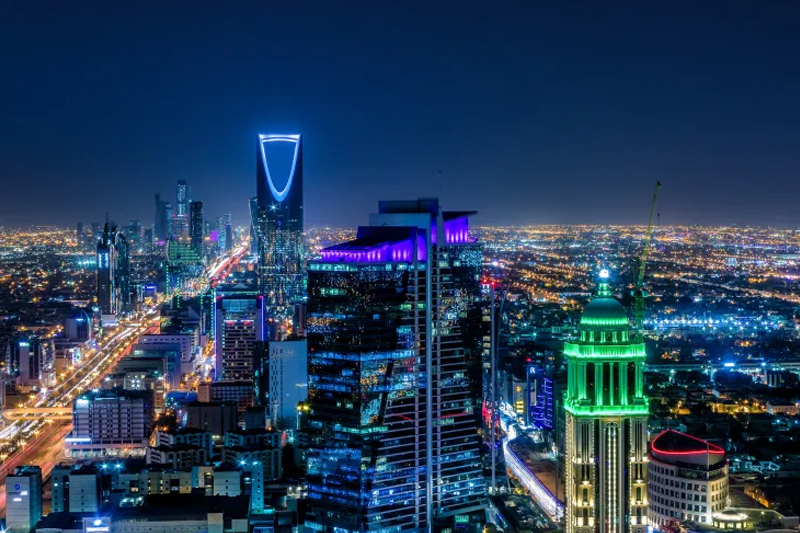  إعفاء ضريبي للشركات متعددة الجنسيات التي تنقل مقارها الإقليمية إلى السعودية