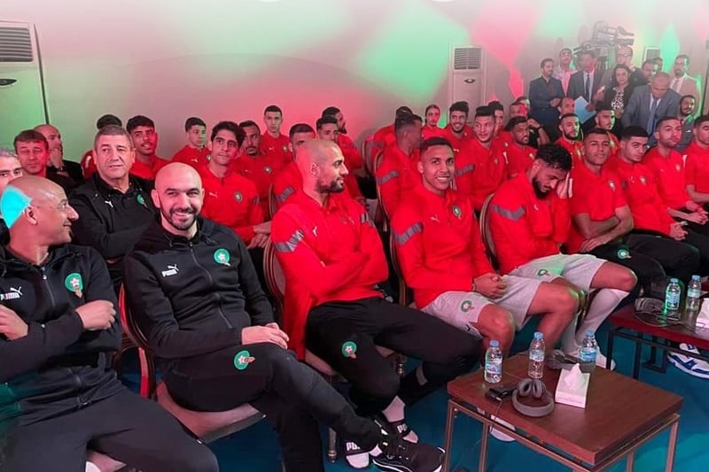  المنتخب المغربي في زيارة للسجن المحلي بسلا
