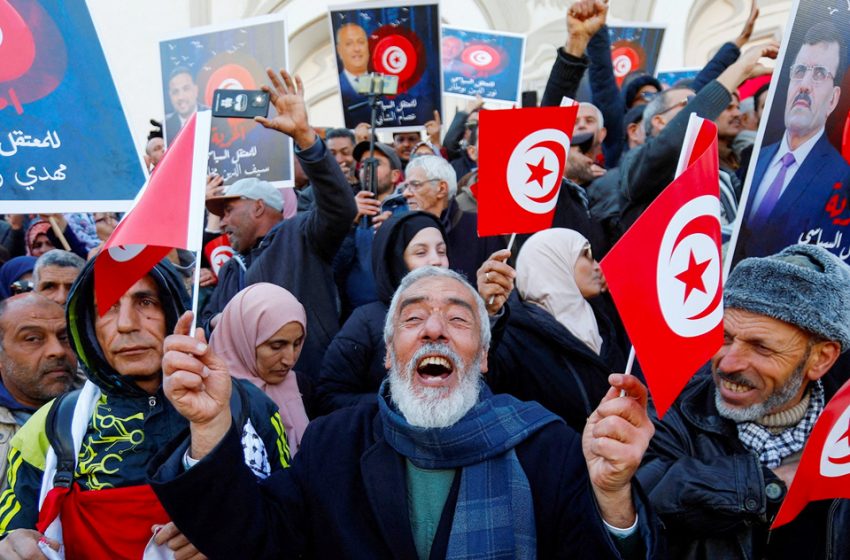  مظاهرات بتونس للمطالبة بالإفراج عن المعتقلين السياسيين