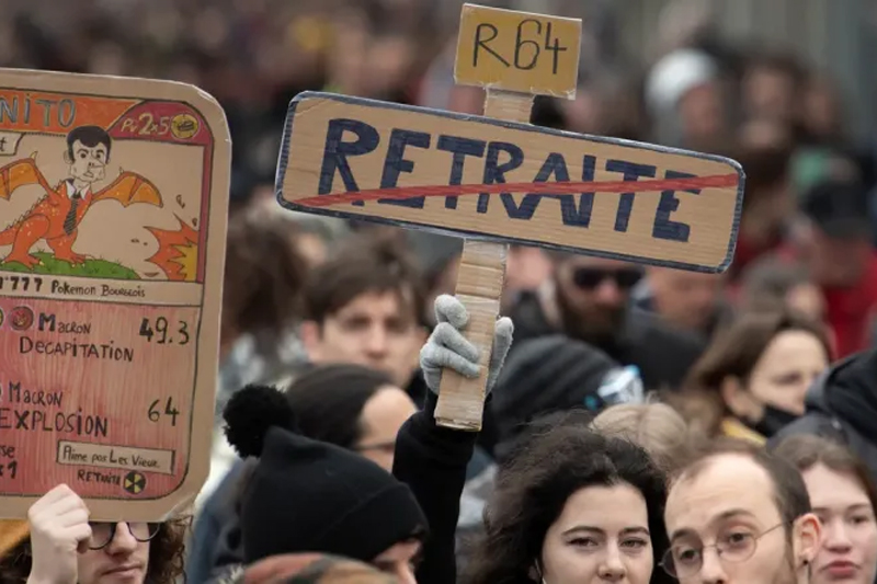  إصلاح نظام التقاعد: أكثر من نصف الفرنسيين يؤيدون الاستمرار في الاحتجاج