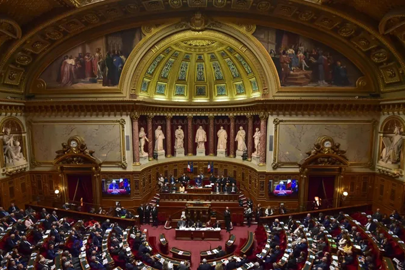  نظام التقاعد في فرنسا.. مجلس الشيوخ يصادق على مشروع القانون