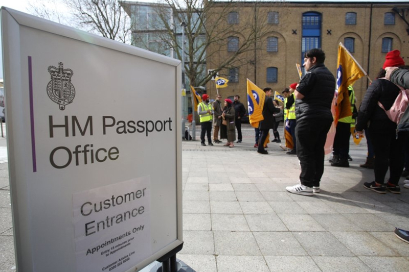  بريطانيا.. إضراب يطال جهاز إصدار جوازات السفر لمدة خمسة أسابيع