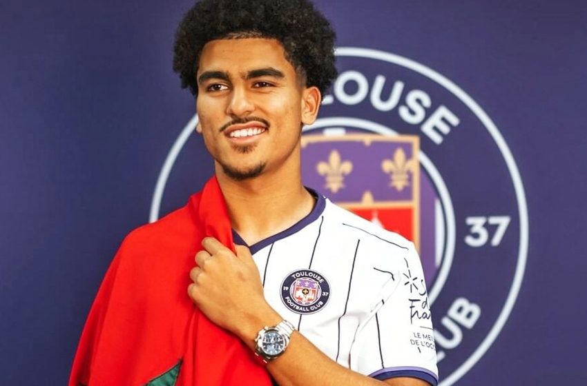 نادي تولوز الفرنسي يرفع الإيقاف عن لاعبه المغربي زكريا أبو