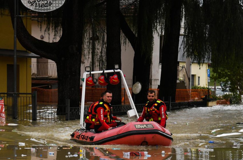  إيطاليا: تسعة قتلى وإجلاء آلاف الأشخاص جراء الفيضانات