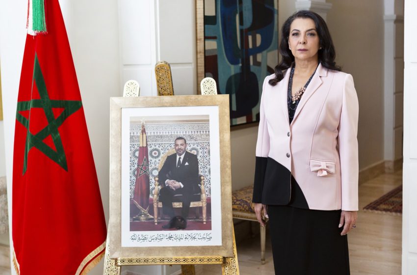  سفيرة المغرب بإسبانيا تتسلم جائزة مينينا نتوورك وومان 2023