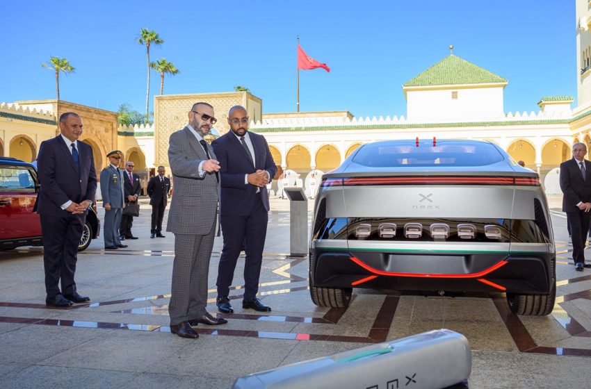  جلالة الملك محمد السادس يترأس مراسم تقديم نموذج سيارة أول مُصنع مغربي