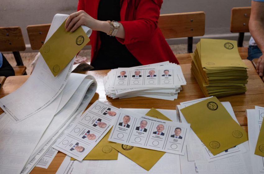  إغلاق مراكز اقتراع الانتخابات التركية وبدء فرز الأصوات