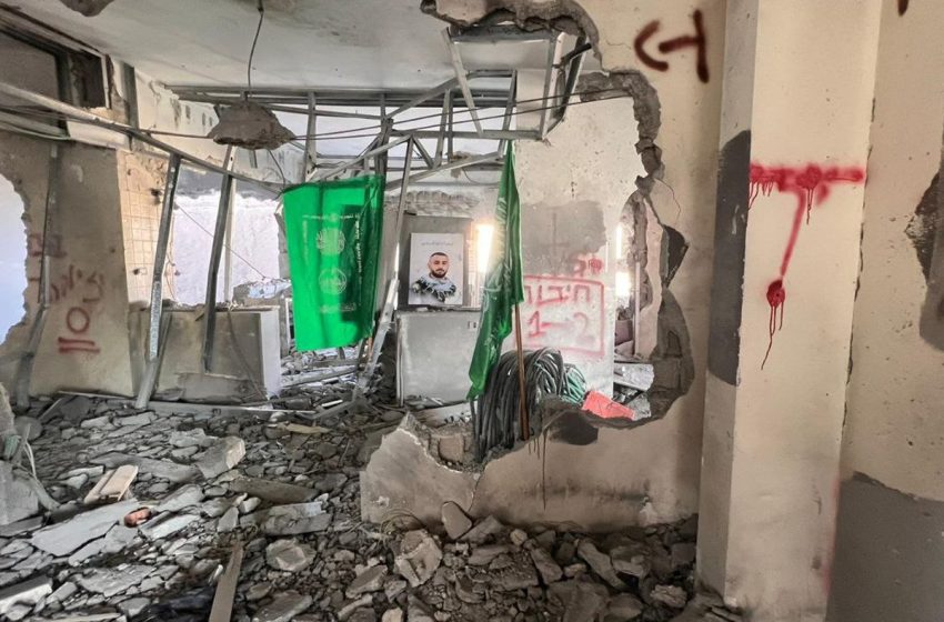 الجيش الاسرائيلي يهدم منزل فلسطيني منفد هجوم في تل أبيب