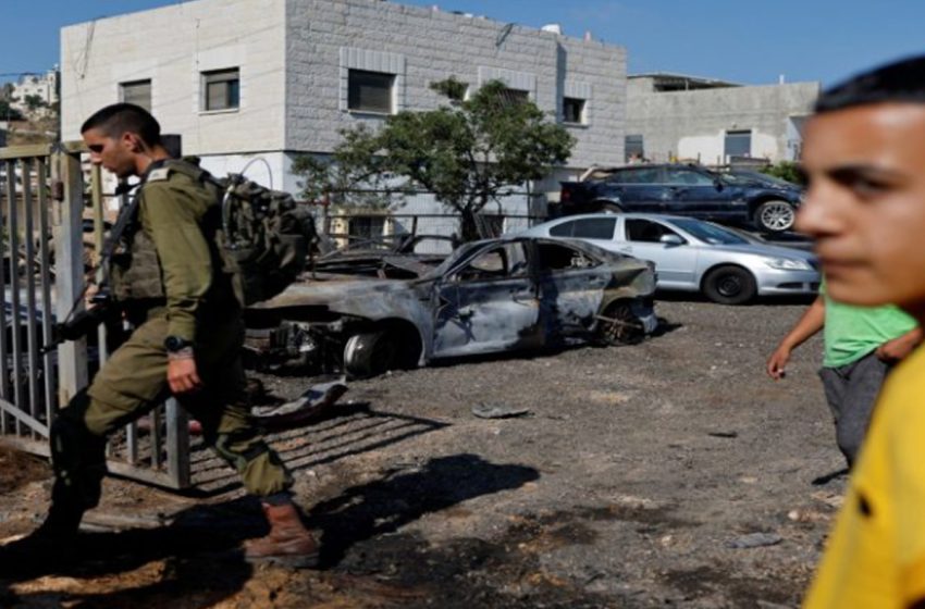  البرلمان العربي يستنكر إحراق مستوطنين إسرائيليين نسخا من المصحف الشريف وتدنيس المساجد في نابلس