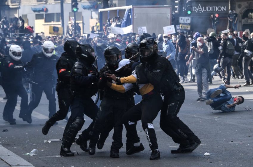  منظمة نقابية دولية تشير إلى استفحال العنف الشرطي والاعتقالات العشوائية في فرنسا