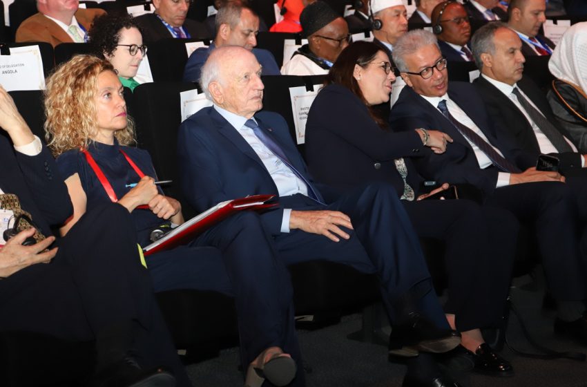  السيد أزولاي: استضافة المغرب للمؤتمر البرلماني الدولي للحوار بين الأديان يكرس الالتزام الرائد لجلالة الملك بإشاعة قيم التسامح والتعايش