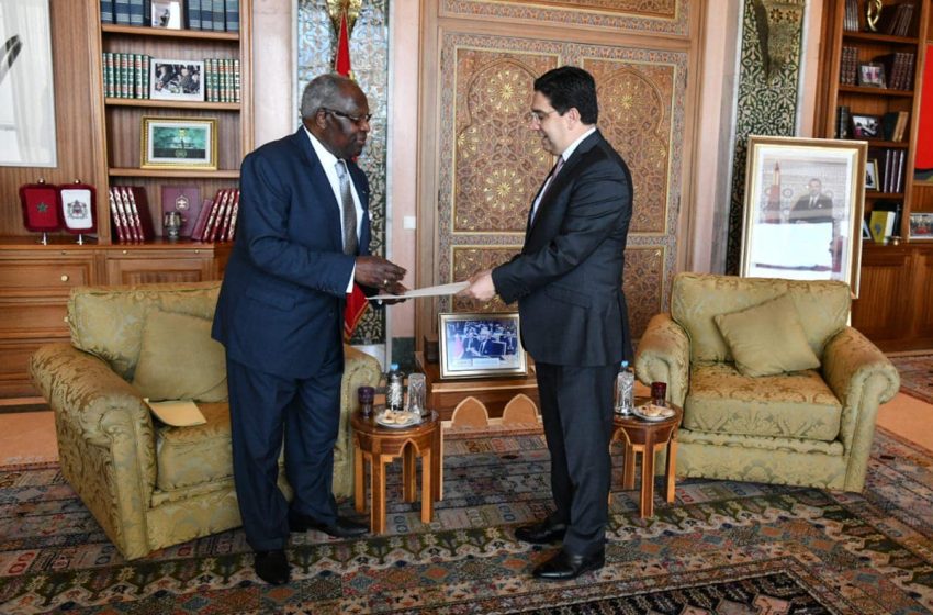  السيد بوريطة يستقبل رئيس مالاوي السابق حاملا رسالة إلى جلالة الملك من رئيس دولة ملاوي