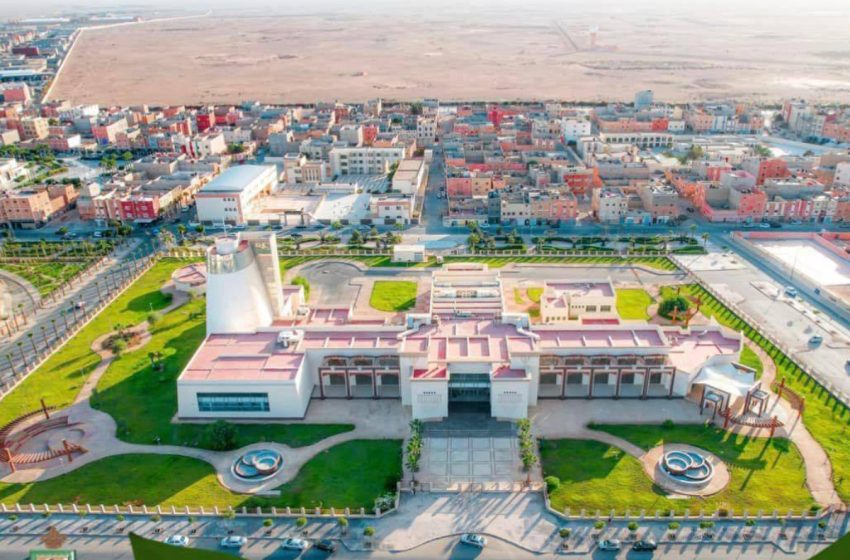  المكتبة الوسائطية الكبرى بمدينة العيون .. افتتاح ثاني أكبر مكتبة على الصعيد الوطني