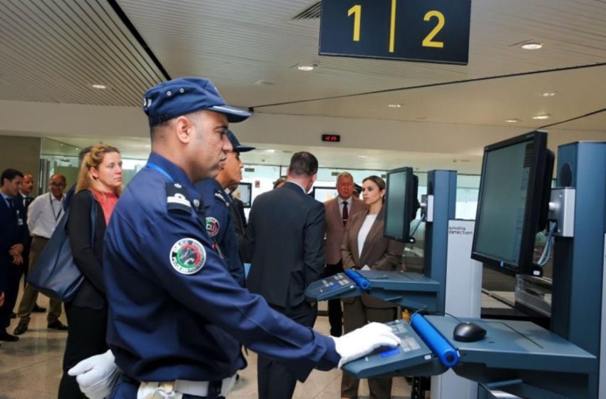  مطار محمد الخامس الدولي: توقيف مواطن دنماركي موضوع نشرة حمراء صادرة عن الأنتربول في قضية التهريب الدولي للمخدرات
