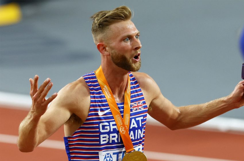  البريطاني جوش كير يحرز ذهبية 1500م ببطولة العالم لألعاب القوى