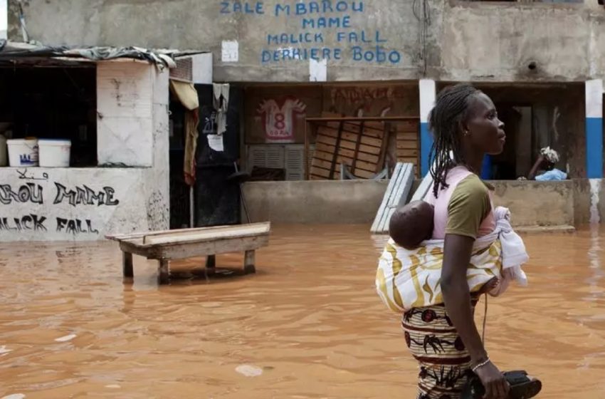  مصرع ثلاثة أشخاص جراء فيضانات في العاصمة الغينية كوناكري