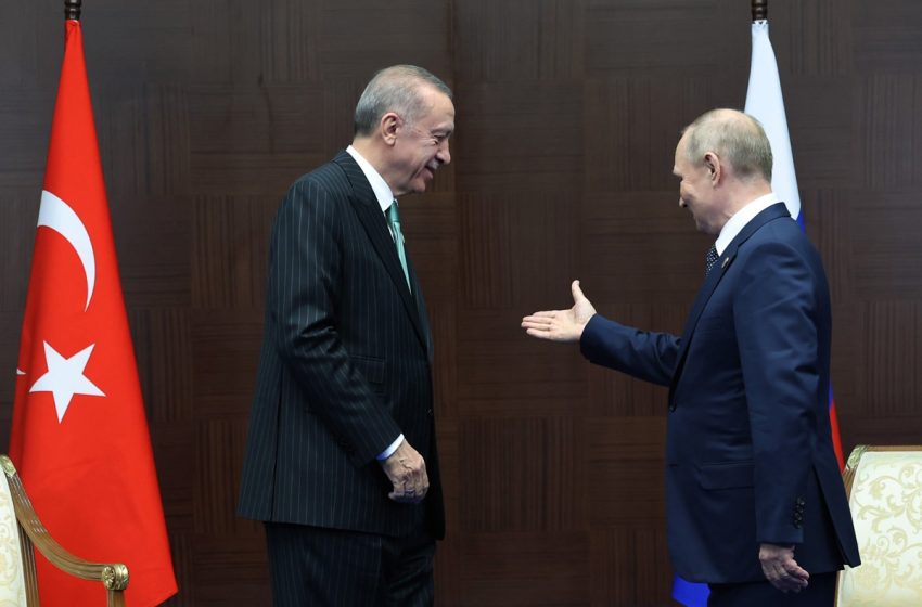  أردوغان يدعو خلال لقاء بوتين إلى مواصلة العمل باتفاقية الحبوب ومعالجة نواقصها