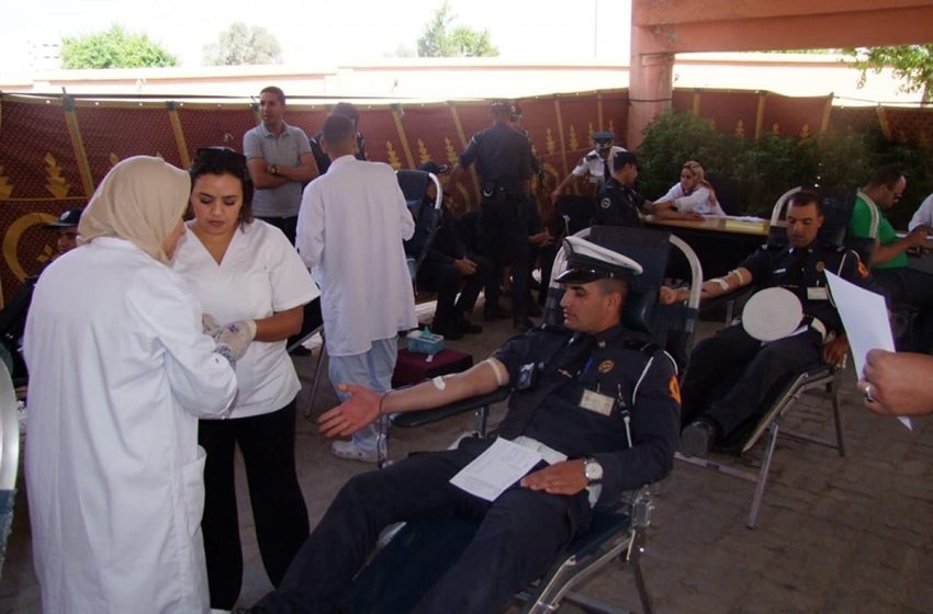 المنطقة الإقليمية للأمن الوطني بابن جرير تنخرط في حملة التبرع بالدم