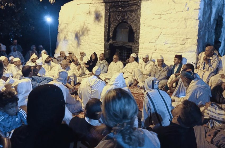 الشرفاء العلميون ومنتسبو المشيشية الشاذلية ينظمون فعاليات روحية واجتماعية بمناسبة المولد النبوي