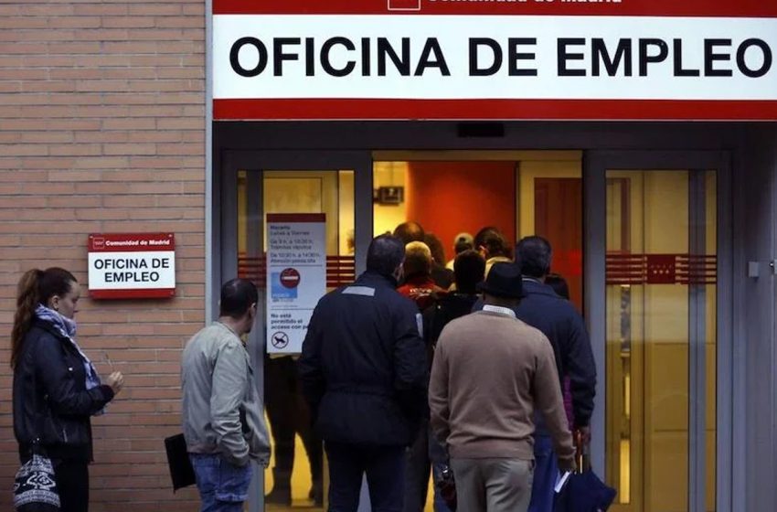 المغاربة في صدارة العمال الأجانب المسجلين في الضمان الاجتماعي الإسباني