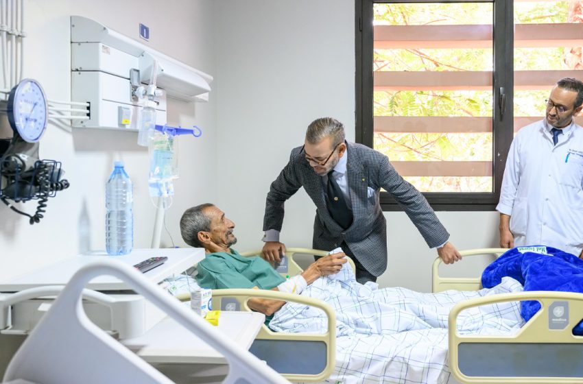 زلزال الحوز: جلالة الملك محمد السادس يتفقد المصابين ويتبرع بالدم
