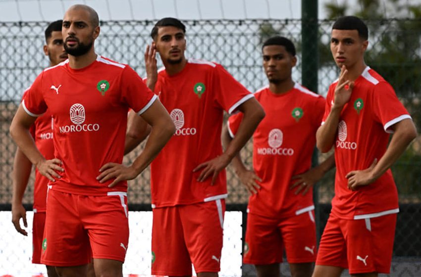  الأسود يرتدون قميص التداريب الجديد المزين بشعار المغرب أرض الأنوار