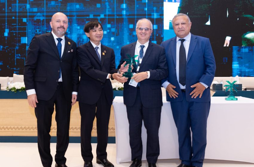  المغرب ينال جائزة أحسن تقدم على الصعيد العربي والعالمي في مؤشر التنمية البريدية برسم سنة 2023