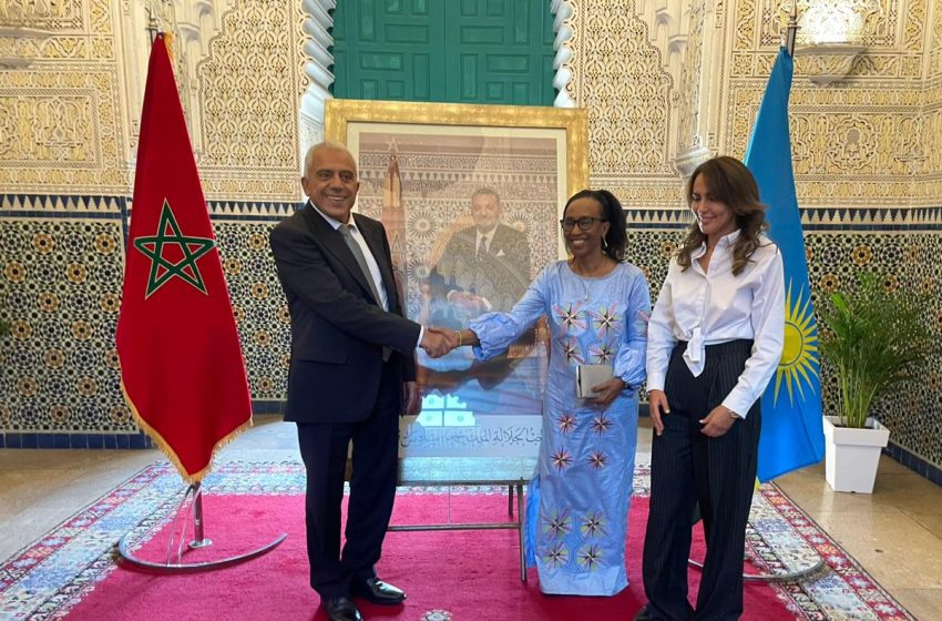  سفيرة رواندا في المغرب تشيد بجهود جلالة الملك لدعم الشعوب الإفريقية