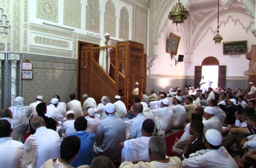  وزارة الأوقاف والشؤون الإسلامية تنفي منع الخطباء من ذكر فلسطين في المساجد